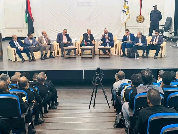 جهاز الحرس البلدي ومصرف ليبيا المركزي يبحثان تعزيز التعاون المشترك