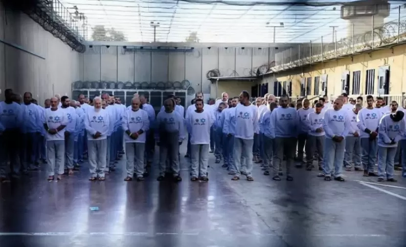 بالأسماء.. الاحتلال يفرج عن 10 أسرى من قطاع غزّة