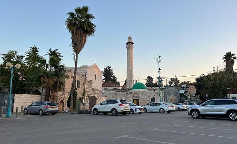 شرطة الاحتلال تشرع بخفض الأذان باللد والرملة والمثلث الجنوبي