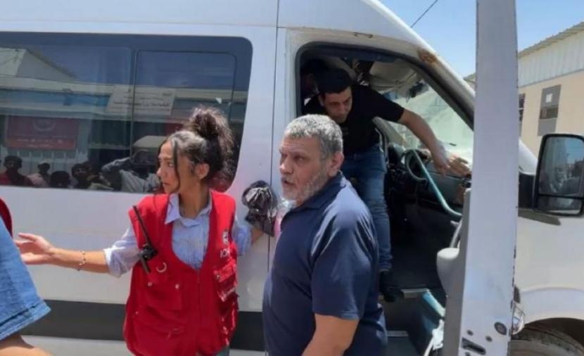 بالأسماء: الاحتلال يفرج عن 7 أسرى من غزَّة