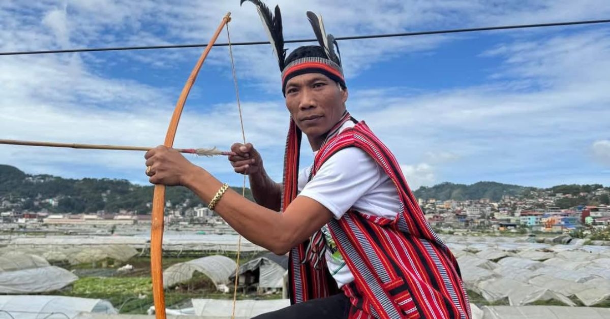 Diwata apologizes for controversial attire at Panagbenga Festival