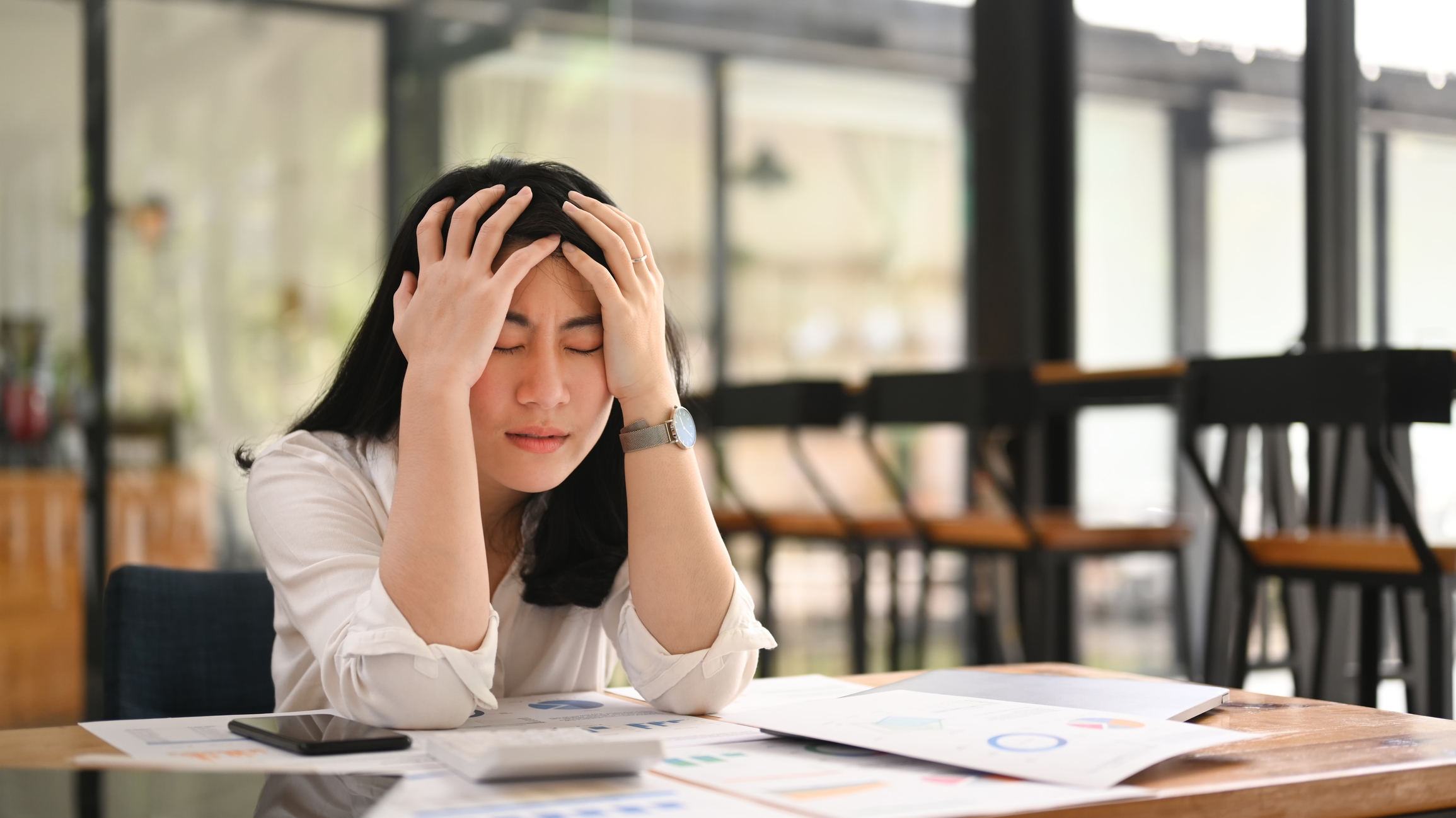 College student has anxiety attack due to school stress