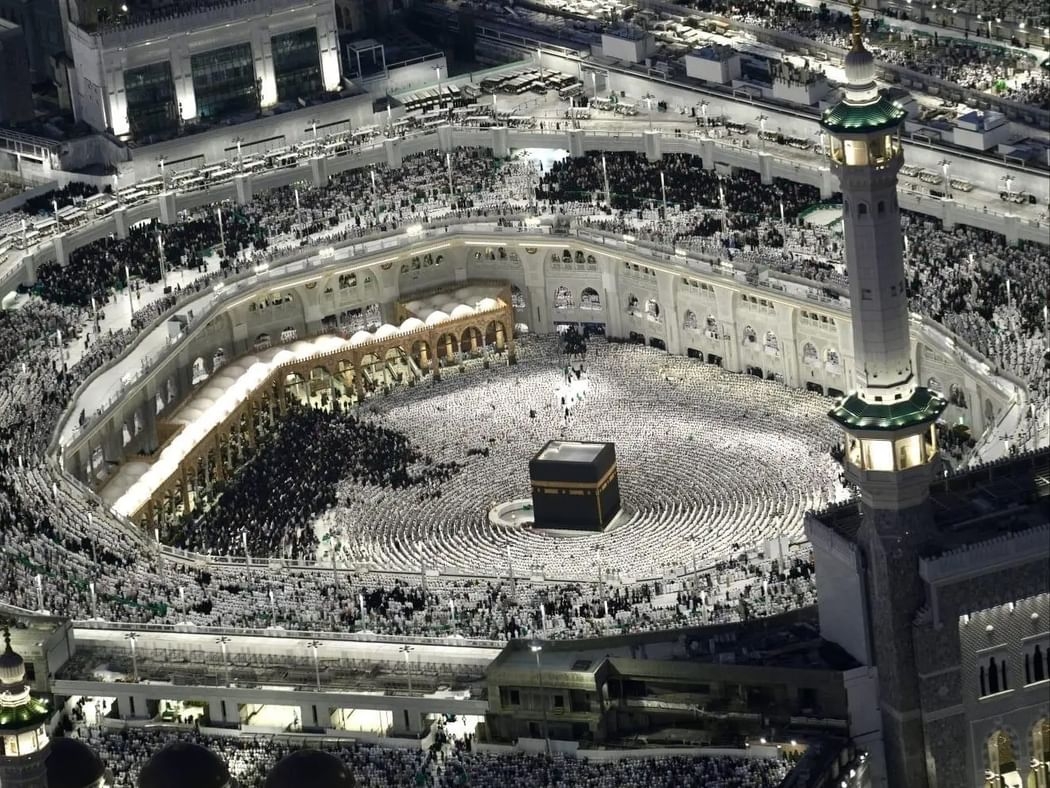 Over 4.1 million worshippers gather at Makkah's Grand Mosque on 29th night of Ramadan