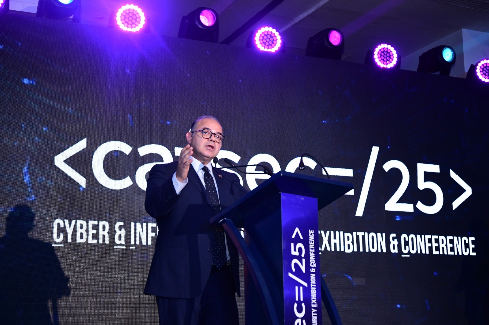 Egypt Licenses 16 Fintech Firms to Boost Nonbanking Sector Digitisation