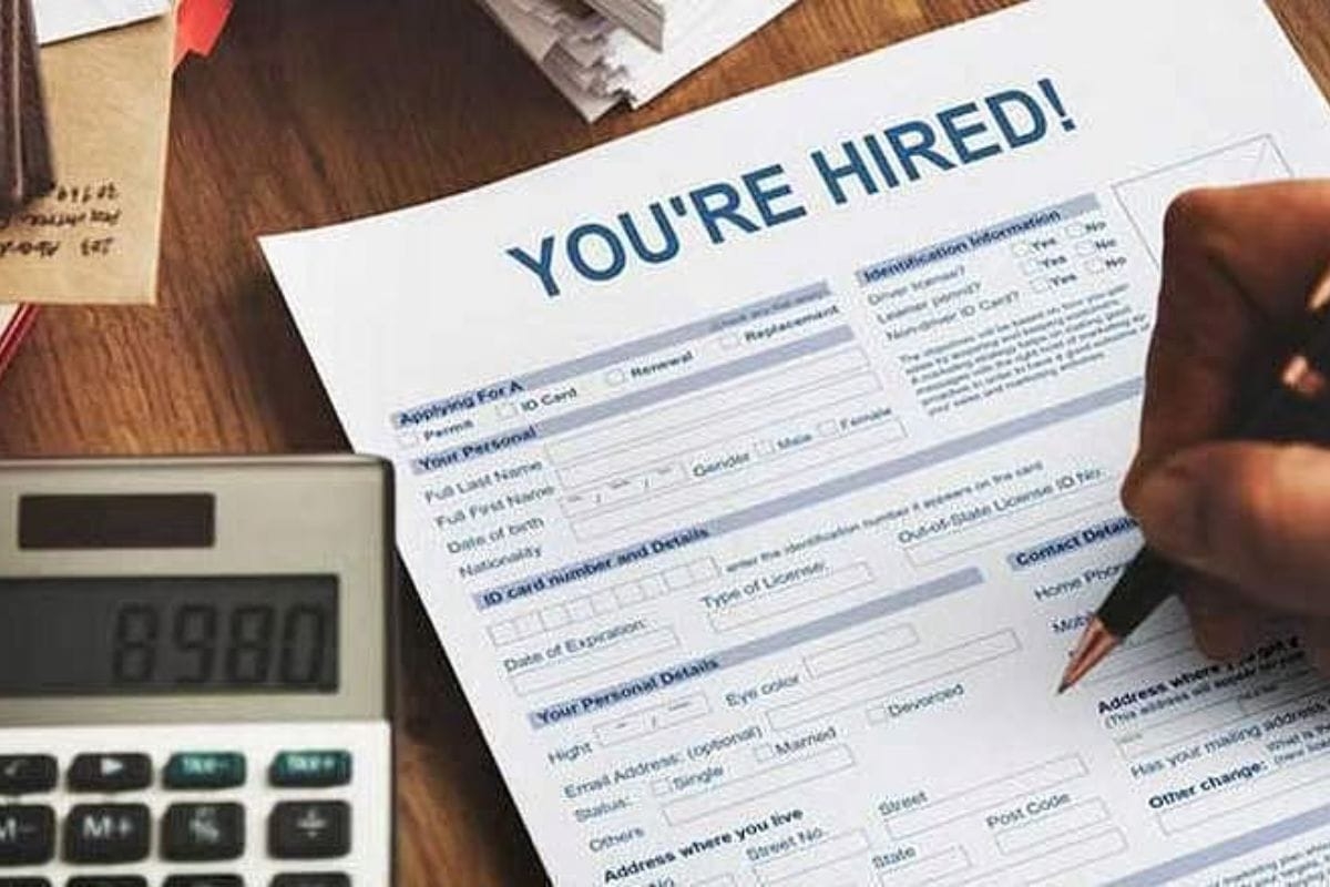 UAE Employment Law: Is It Legal to Assign Tasks Outside an Employee's Contract?