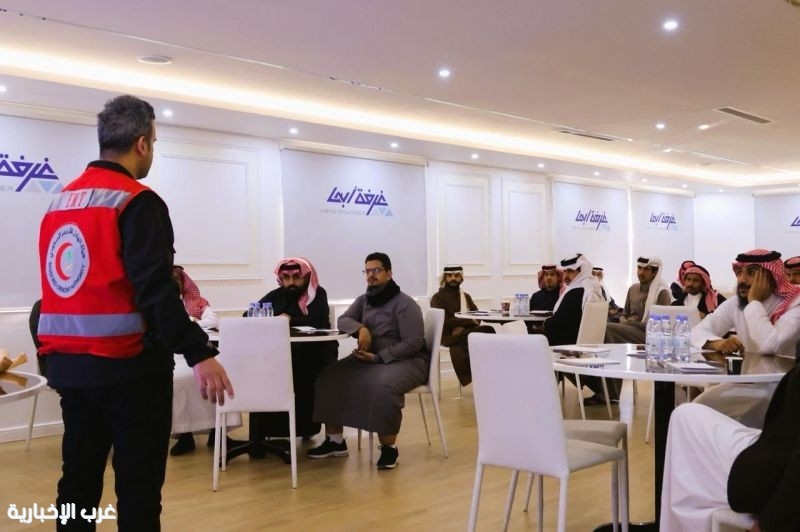 'مشروع معاذ' يُدرب 341 موظفًا في عسير لتعزيز السلامة الإسعافية في بيئات العمل