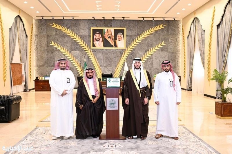سمو محافظ الطائف يكرم جمعية تحفيظ القرآن الكريم بوادي ليه