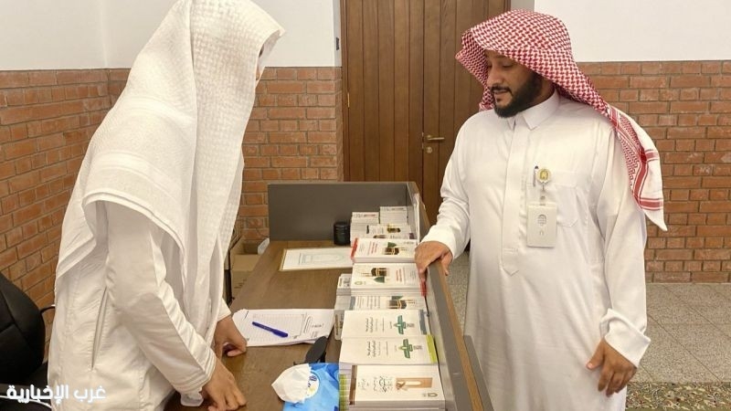 مدير عام فرع الشؤون الإسلامية بالمدينة المنورة يتفقد كاونترات المكتب التنسيقي لأعمال الوزارة بالحج في جامعي القبلتين وسيد الشهداء ومطار المدينة الدولي