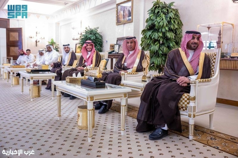 أمير القصيم يكرم خريجي مبادرة 'تقدر تتعلم' ويشيد بجهود تمكين ذوي الإعاقة