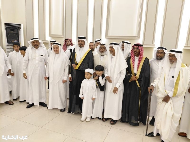 الأستاذ محمد يحي خضير يحتفي بزفافه