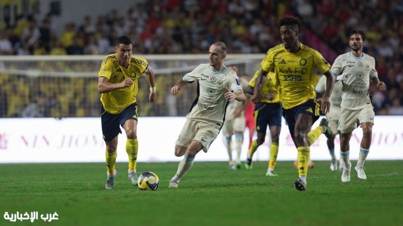 النصر يقصي الاتحاد بعشرة لاعبين ويبلغ نهائي السوبر