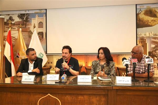 "وصلة" تجمع الأجيال في المهرجان القومي للمسرح