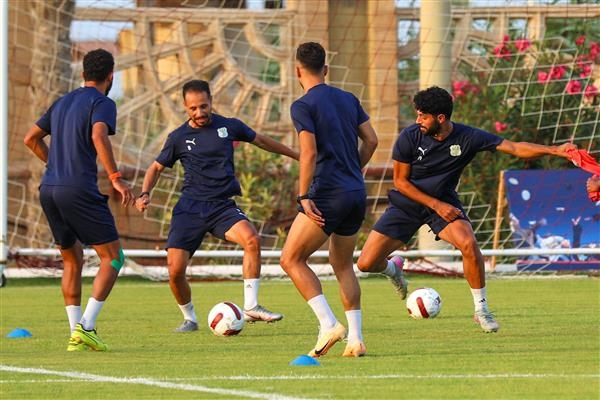 المصري المحترفون في الطريق