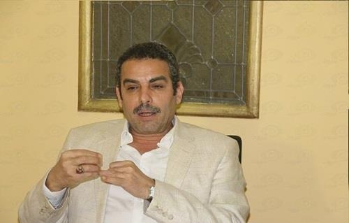 "يضر أكثر مما ينفع ".. الفنان أحمد عبد العزيز: السوشيال ميديا سلاح لم نتدرب عليه ولا نُجيد استخدامه