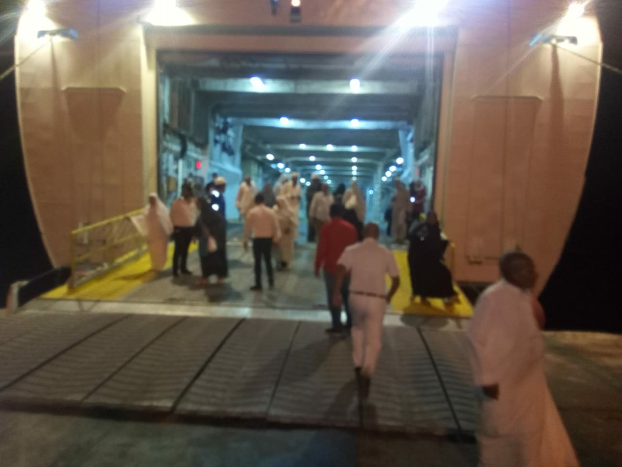 استمرار مغادرة أفواج الحج البري من ميناء نويبع.. الفوج السادس يُغادر على متن العبارة "آيلة"