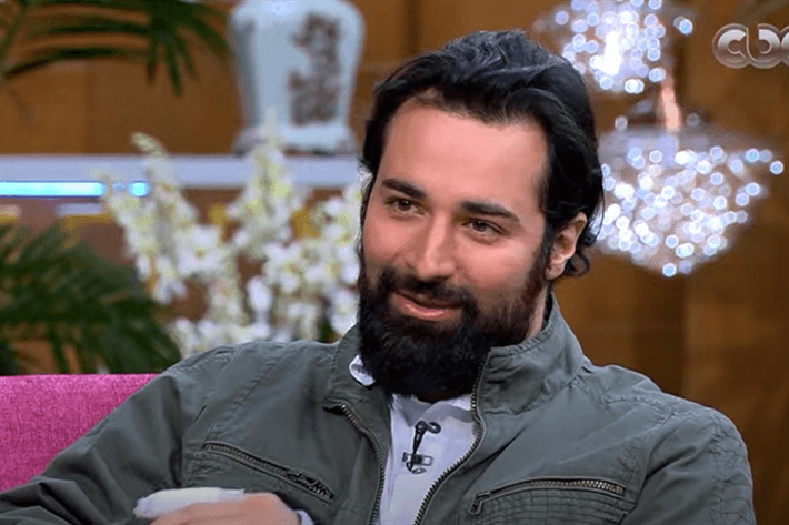 «فكرة لن تتكرر كثيرًا».. أحمد حاتم يكشف تفاصيل دوره في «إخواتي»