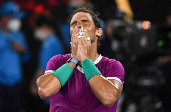 نادال يروي تفاصيل قرار اعتزاله وذكرياته مع الأولمبياد وفيدرر