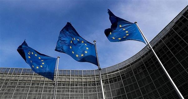 "لوموند": أوروبا في انتظار المستشار الألماني الجديد بفارغ الصبر