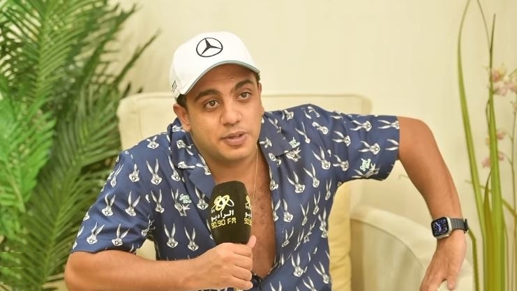 أوس أوس يكشف التطورات الصحية لوالدته ويوجه الشكر لكل من سانده