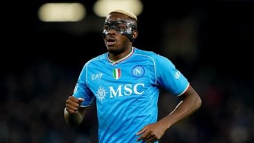 نادي الهلال يرفع قيمة العرض المقدم للنيجيري أوسيمين قبل كأس العالم للأندية