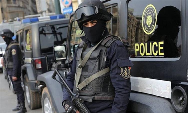 كشف ملابسات استغاثة سيدة من بعض الأشخاص للتعدى عليها وأسرتها بالضرب بكفر الشيخ