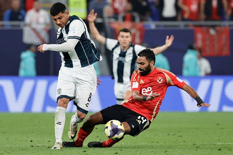 قبل مواجهة الأهلي وديًا.. باتشوكا المكسيكي يعلن رحيل مدربه