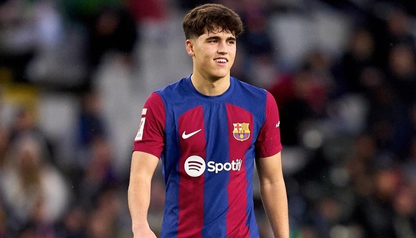 كوبارسي: أشعر بالفخر لتجديد عقدي مع برشلونة