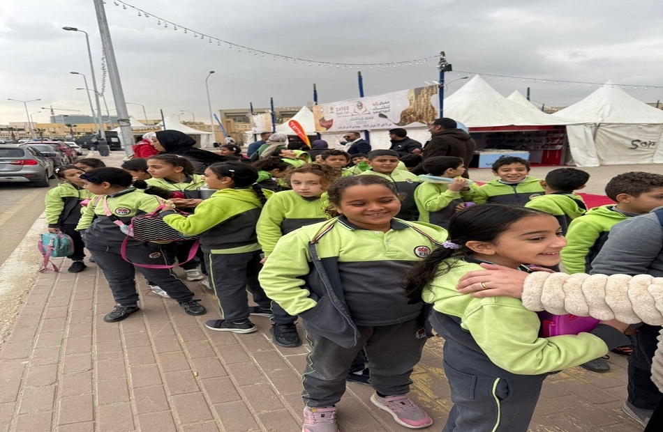 حضور ملحوظ من طلاب المدارس والأطفال بمعرض زايد للكتاب