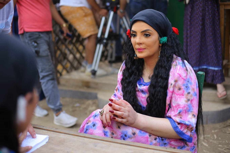 وفاء عامر وحورية فرغلي في تجربة درامية مشوّقة بـ"بنات همام"