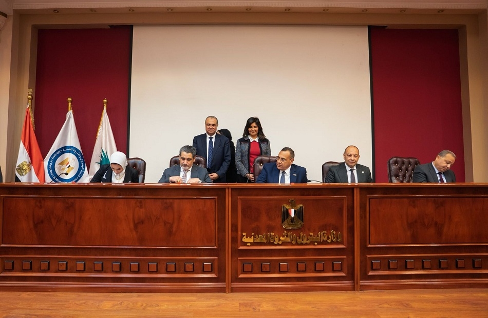 «حياة كريمة» تتعاون مع قطاع البترول لتطوير الوحدة الصحية بالعامرية