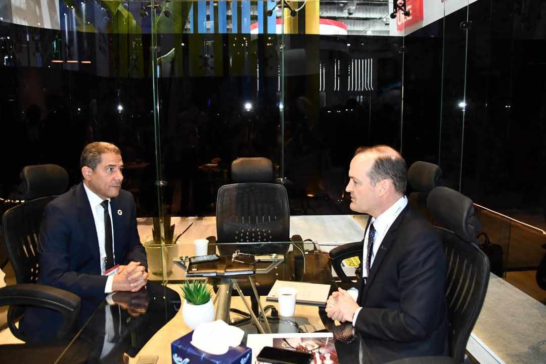 مباحثات مع شركة اباتشي لتعزيز الإنتاج في حقول الشركة المختلفة في مصر