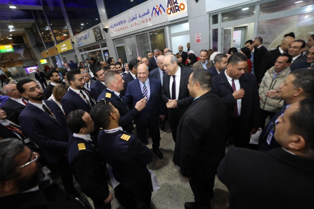 وزارة الطيران المدني تنظم جولة تفقدية لمحرري شئون الطيران بمطار القاهرة الدولي لعرض أحدث أعمال التطوير