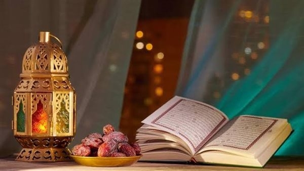 كيف تحقق التوازن بين العبادات والعمل في رمضان؟