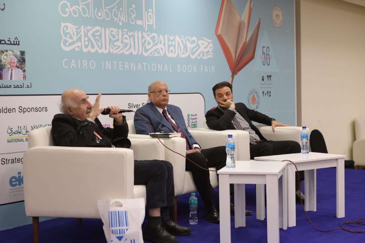 الشاعر اللبناني عباس بيضون: لم يعد الأدب المهجري مجرد حنين للوطن