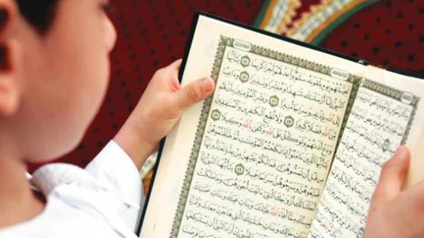 «جائزة عبد الرحمن حسينى» لحفظة القرآن الكريم بجامعة السويس