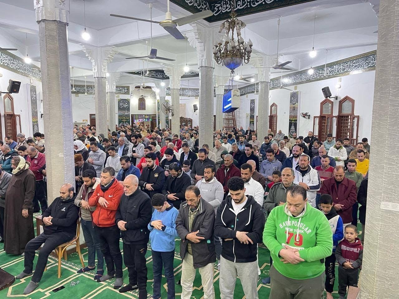 الآلاف من المصلين بكفر الشيخ يُشاركون في صلاة التراويح الثالثة عشرة بمساجد المحافظة اليوم الأربعاء
