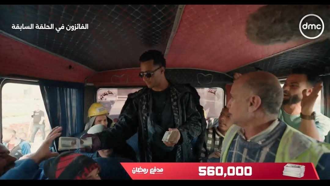 محمد رمضان يوزع الفرحة في «مدفع رمضان» بين عمال العاصمة الإدارية وشباب دمنهور
