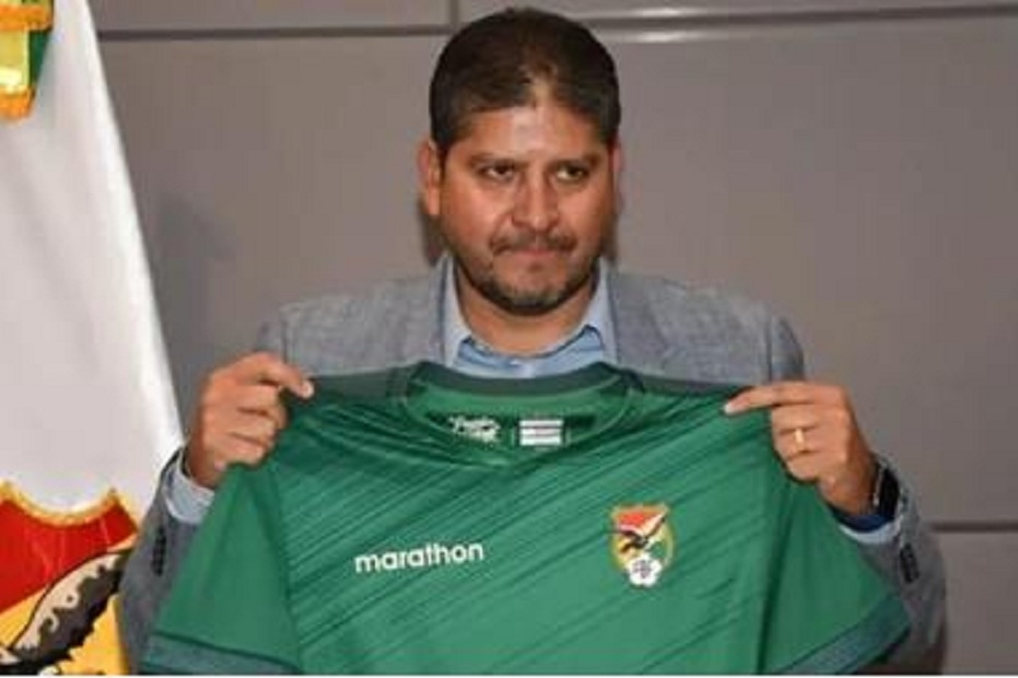 فيجاس: الفوز على أوروجواي ضروري وحلم المونديال لا يزال حيًا