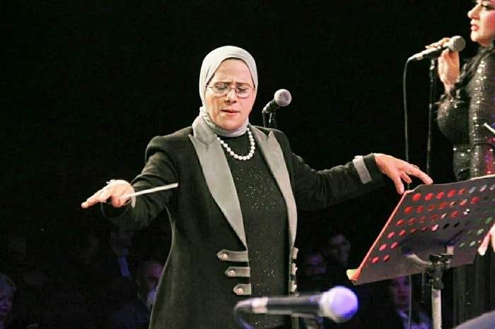المايسترو بقيادة إيمان جنيدي في ليلة طرب بأوبرا دمنهور