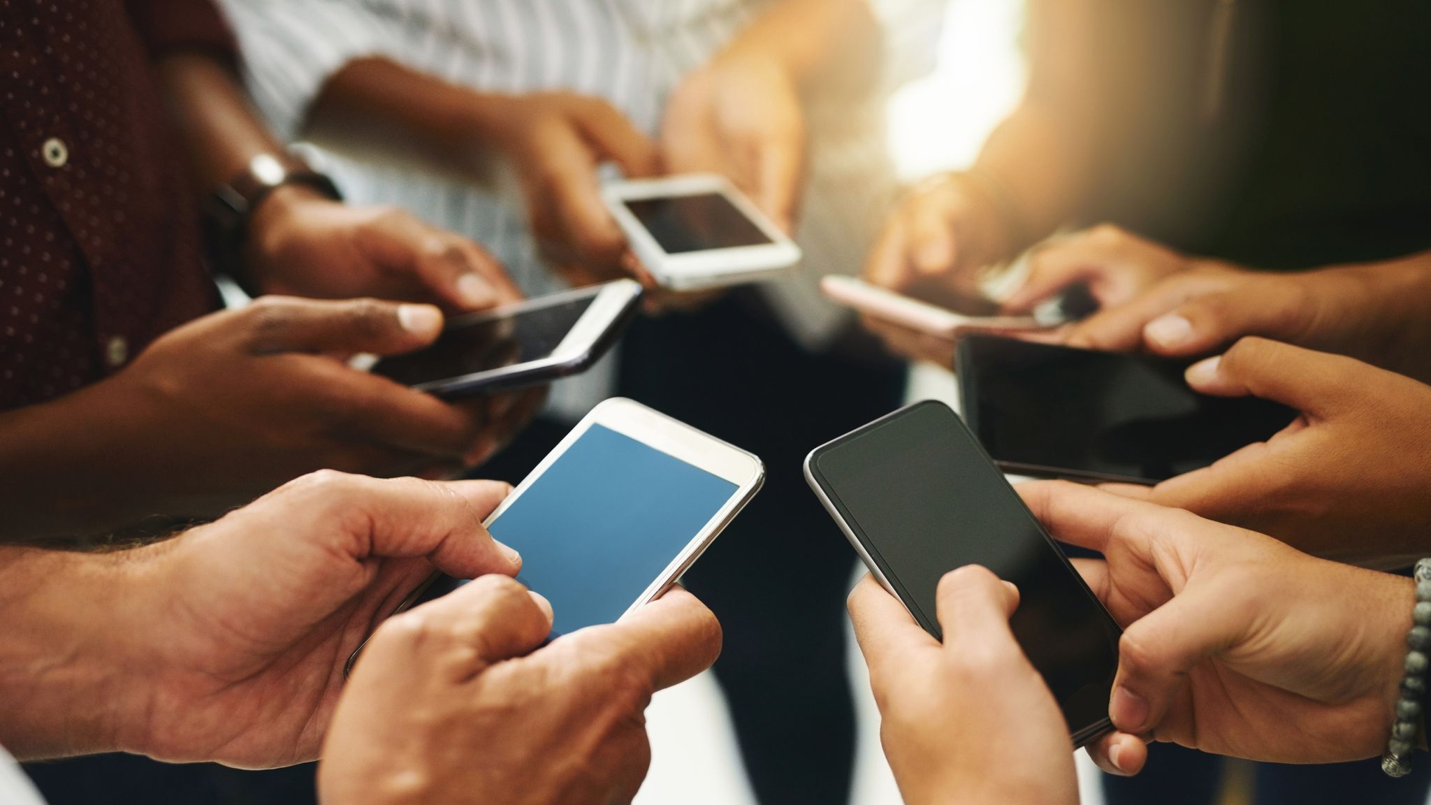 رصيدك خلص كيف تتصرف؟.. شركة «وي» تضيف خدمات نفاد الرصيد إلى قائمة مميزاتها