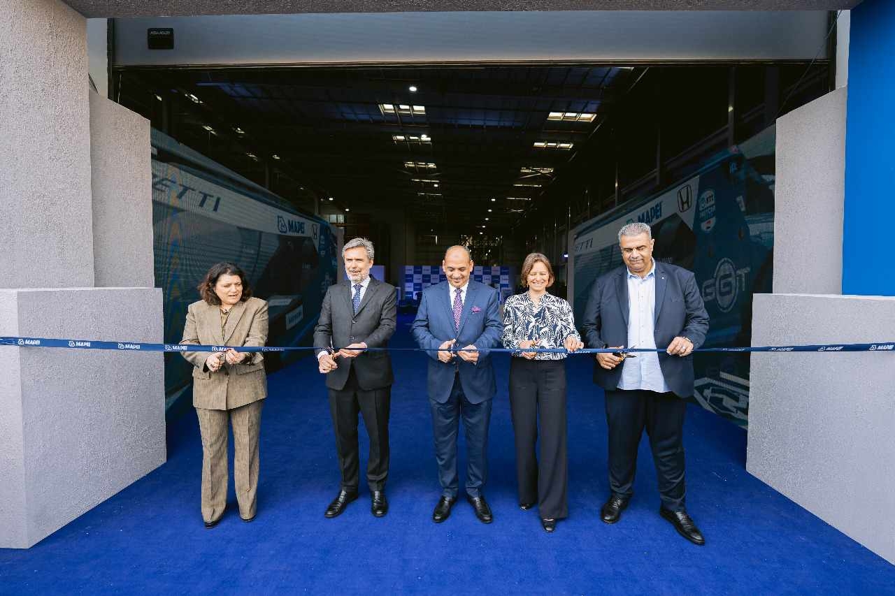 هيئة الاستثمار: تدشين مصنع إيطالي لإنتاج مواد البناء في مصر باستثمارات 25 مليون دولار