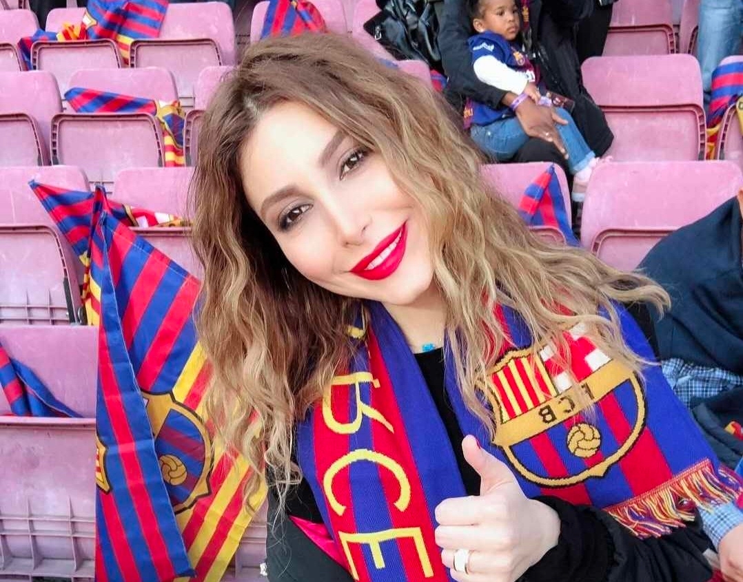 من المدرجات.. يارا تحتفل بفوز برشلونة بكأس ملك إسبانيا على حساب ريال مدريد
