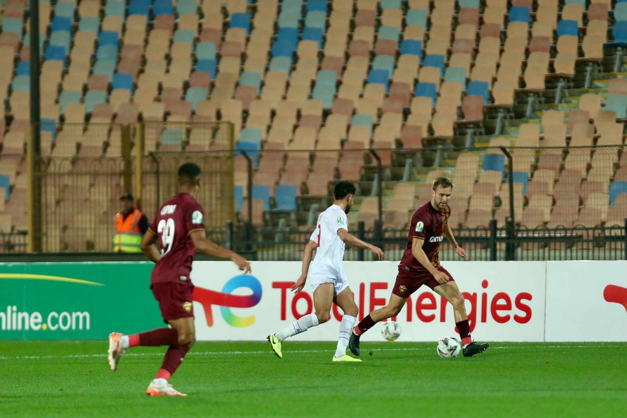 ستيلينبوش يصعب موقف الزمالك بهدف مفاجئ