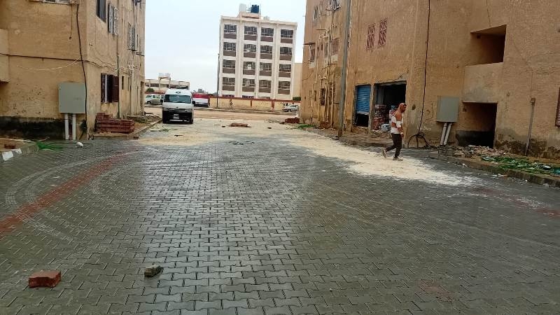 مدينة مرسى مطروح: تنفيذ واستكمال أعمال رصف و إنارة الشوارع ضمن الخطة الاستثمارية للمحافظة