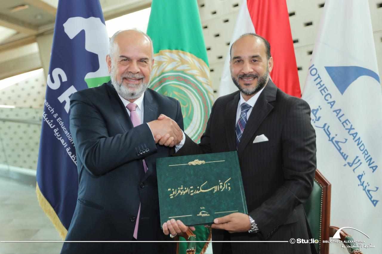 توقيع اتفاقية تعاون بين مكتبة الإسكندرية والمنظمة العربية لشبكات البحث العلمي والتعليم (ASREN)