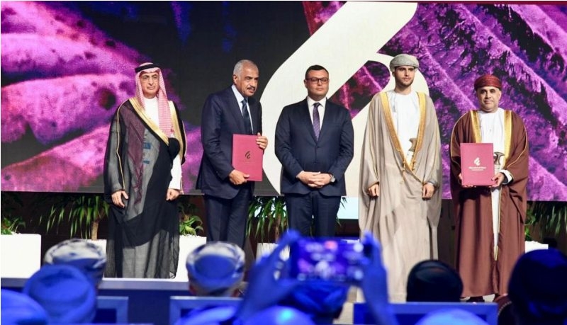 وزير الإسكان يُشارك في افتتاح معرض ومؤتمر عُمان العقاري وأسبوع التصميم والبناء العشرين