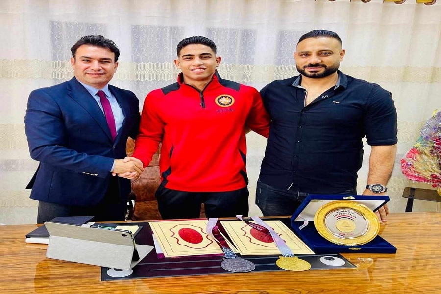 مدير الشباب والرياضة بدمياط يُكرم البطل يحيى الجمل بعد حصوله على بطولة إفريقيا للمصارعة بالمملكة المغربية