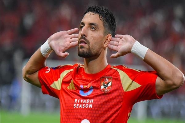 طاهر محمد يسجل الأهلي الثاني في شباك المصري