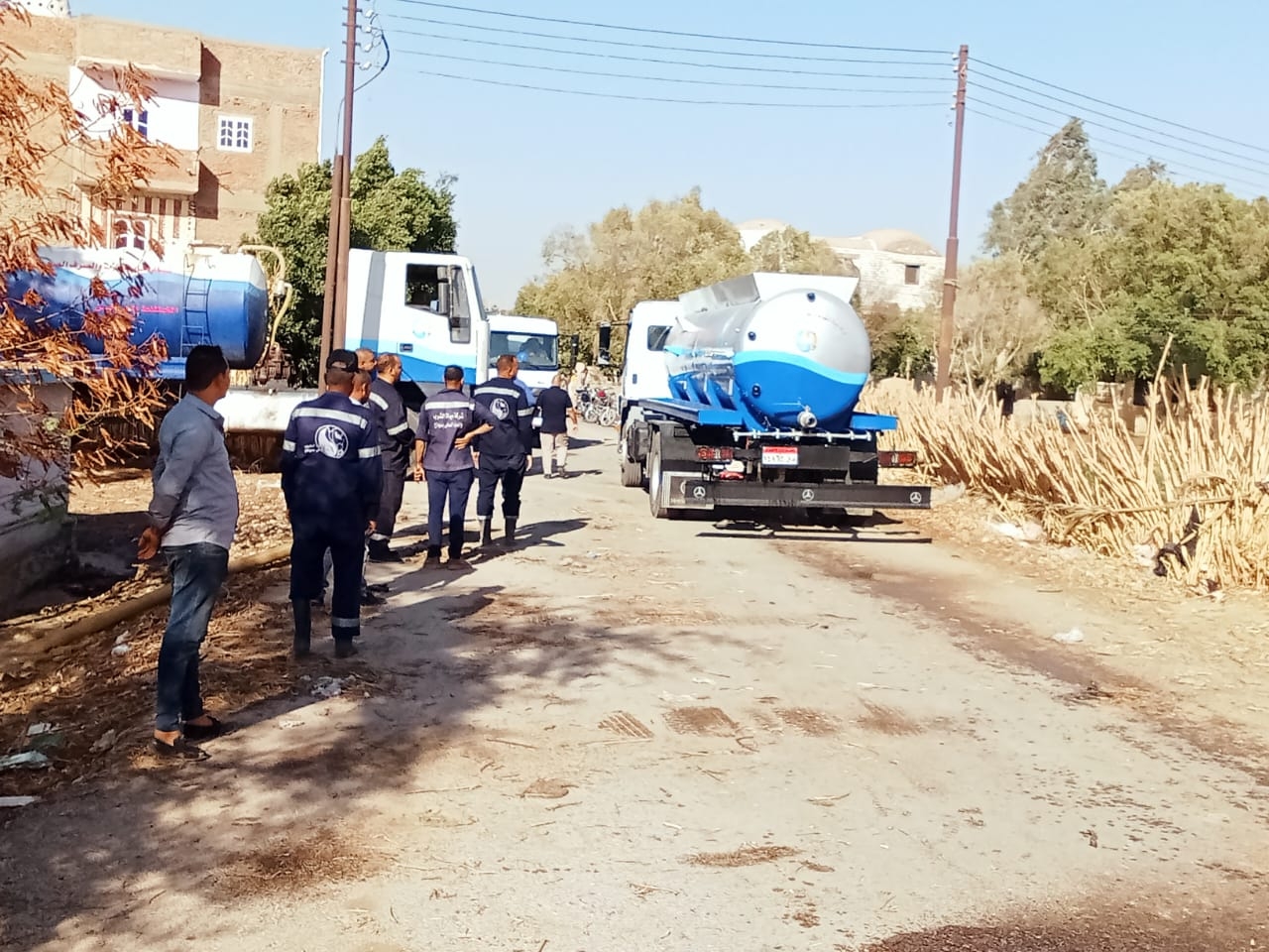 مياه الشرب بسوهاج : احتواء أزمة مزرعة الصرف الصحى بإدفا