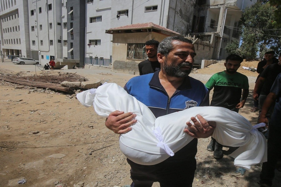 استشهاد فلسطيني متأثرا بإصابته برصاص الاحتلال في قرية المغير